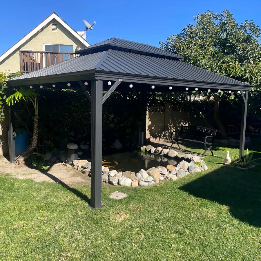PURPLE LEAF Gazebo da Giardino in Alluminio Grigio , Tetto Doppio in Acciaio Zincato, con Zanzariere e Tende, Corredato da Ghirlande Luminose di Latte