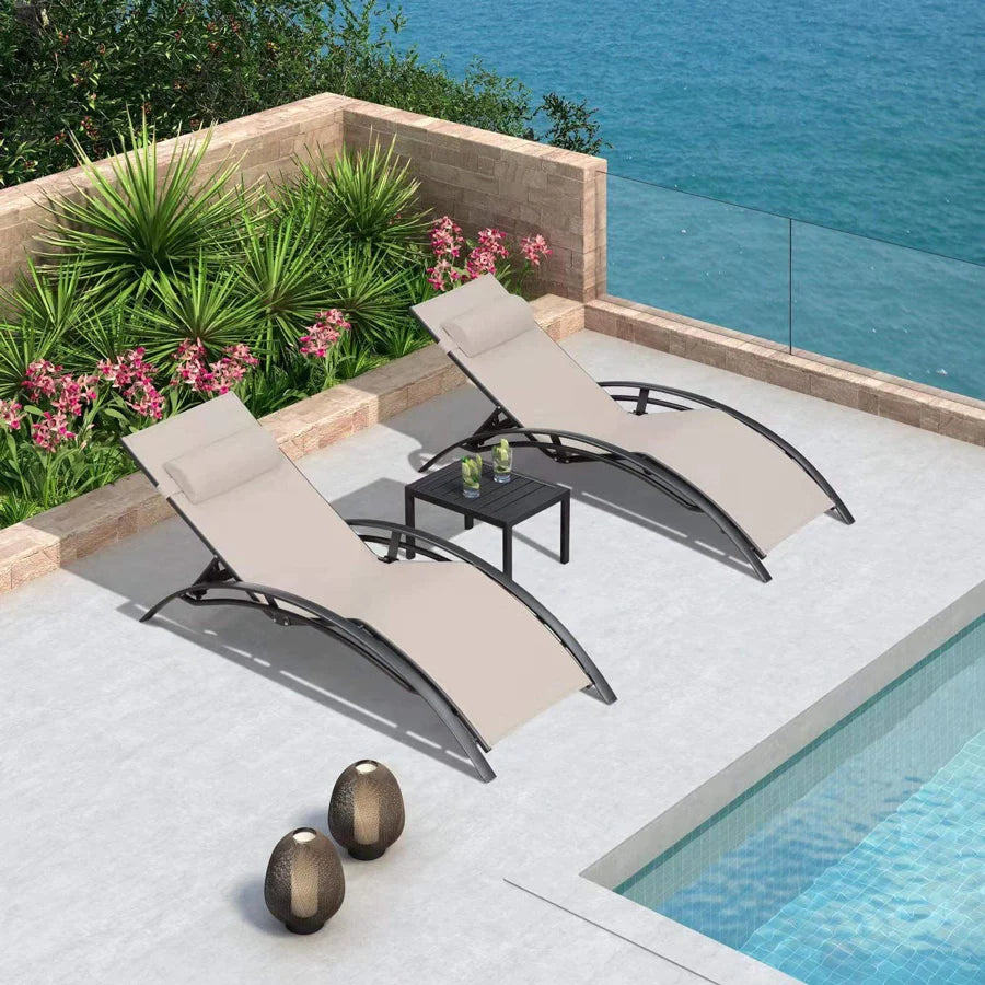 PURPLE LEAF Patio Chaise Lounge Set Piscina da spiaggia all'aperto Lettino da giardino per prendere il sole Sedia reclinabile Sedie da esterno con tavolino incluso